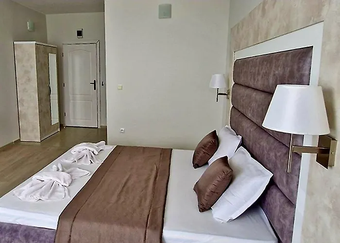 амон ра 게스트하우스 프리모르스코